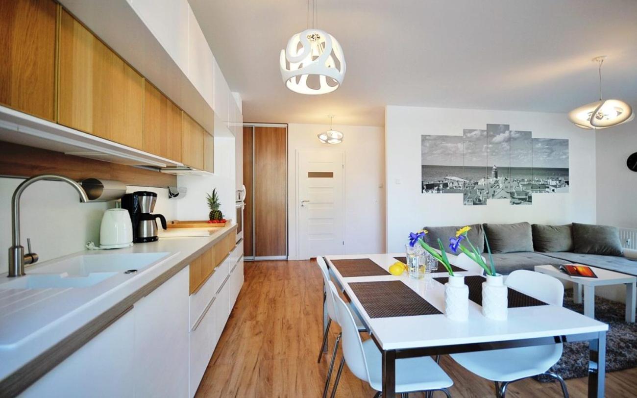 Apartamenty Balticon Polanki - Sauna, Fitness Inclusive - Basen Latem, Pool Im Sommer Kołobrzeg Quarto foto